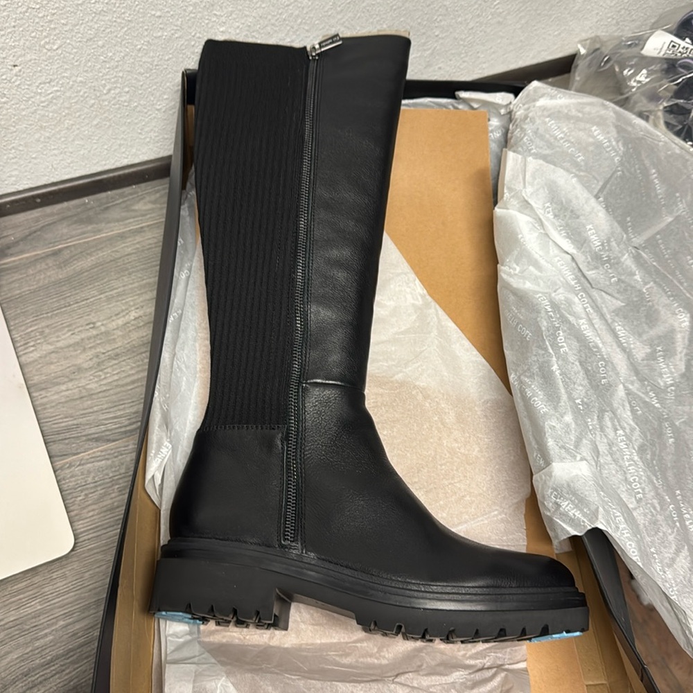 Kenneth Cole Rhode Light Stretch Boot Black - Picture 4 of 4